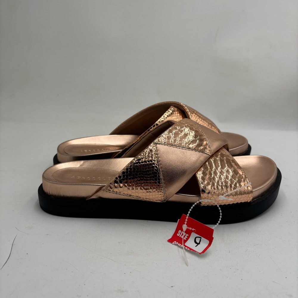 New Aerosoles Women’s 9 Rose Gold Leather Quilted Slide Sandals